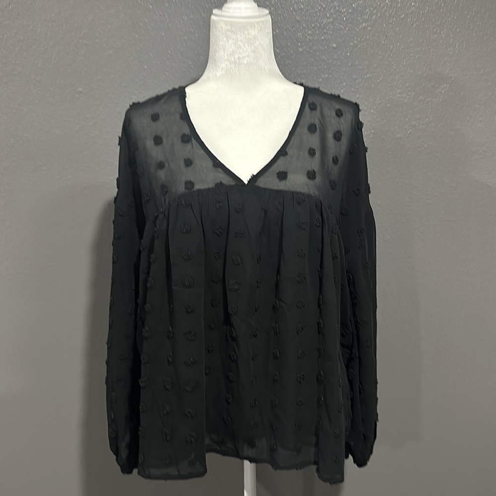 Entro Black Sheer Flutter Sleeve Blouse Gorgeous Top! SZ:L like new - Picture 2 of 14